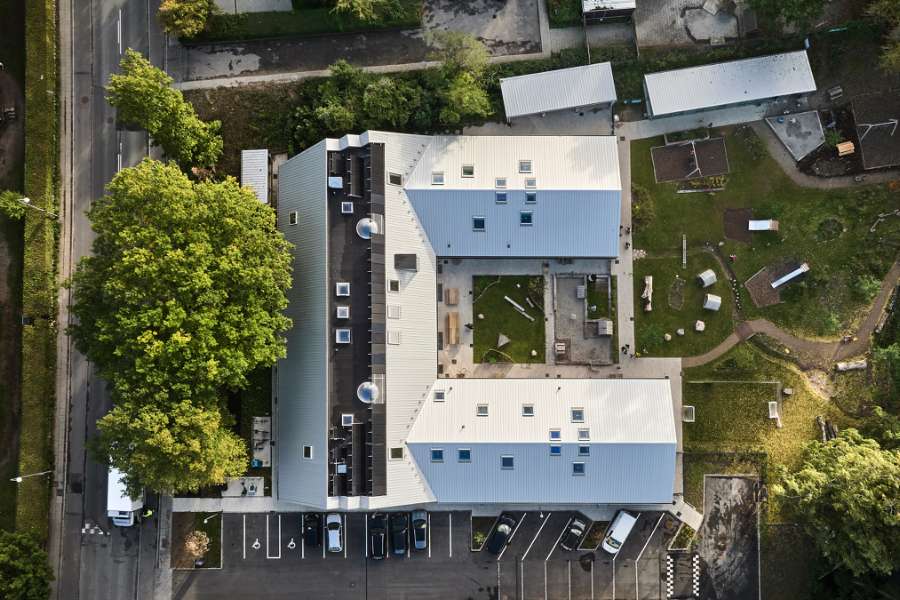 Med stål, træ og genbrugstegl ”CO2-neutraliseres” børnepasningen i Gladsaxe, Børnehuset Egedammen, Klausdalsbrovej 195, 2860 Søborg